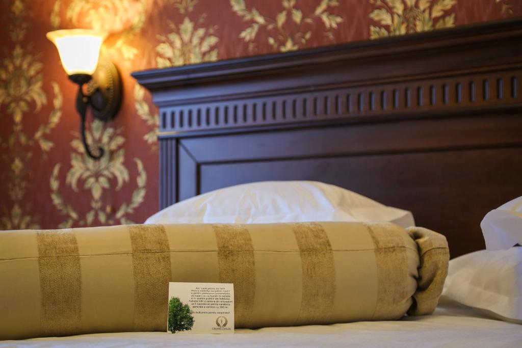 Hotel Foisorul Cu Flori Sinaia Buitenkant foto